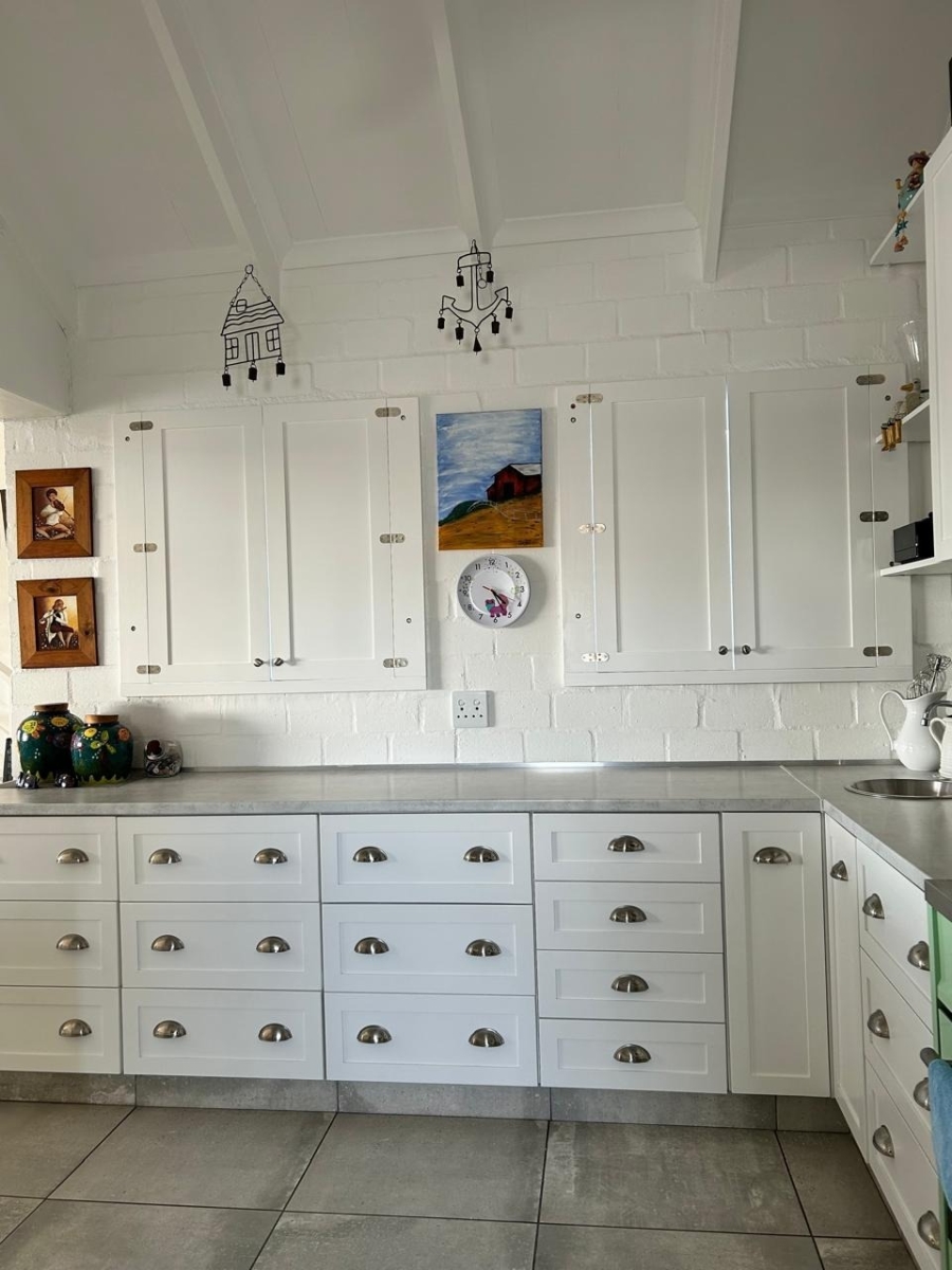 3 Bedroom Property for Sale in Britannia Bay Western Cape